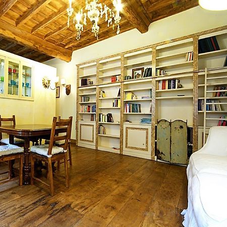 Charming Trastevere Apartment Рим Екстер'єр фото