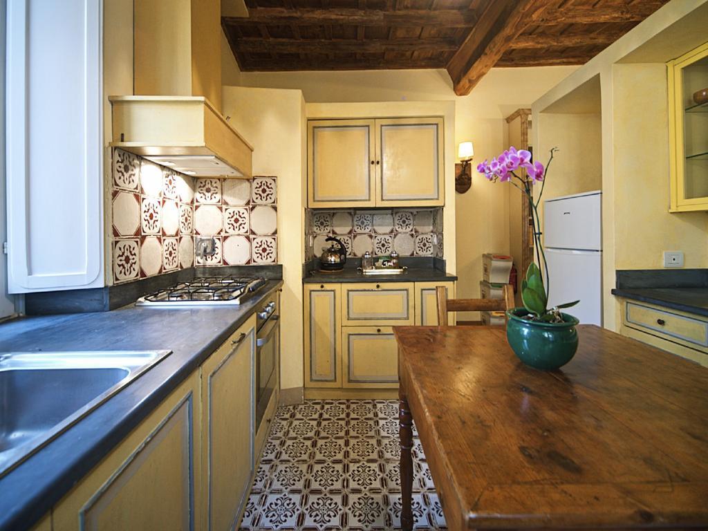 Charming Trastevere Apartment Рим Екстер'єр фото