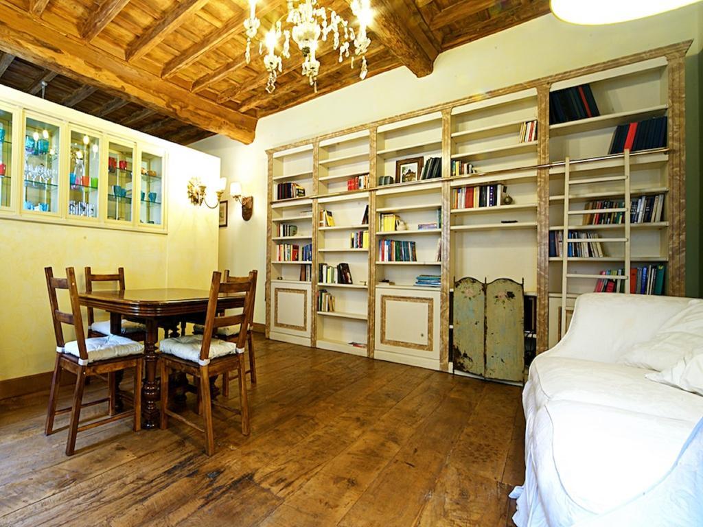 Charming Trastevere Apartment Рим Екстер'єр фото